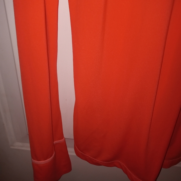 Mountain HardWear Women's Orange Long Sleeve Shirt  Medium 1/2 Zip , Like New 🧡 - Picture 12 of 13
